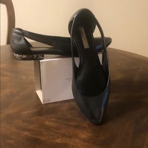 Black Women’s Flat dress shoe